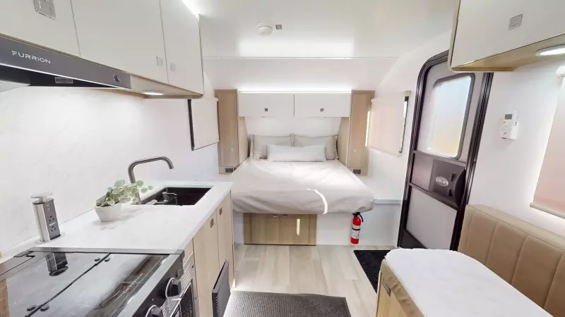 R17RB Floorplan Main Room